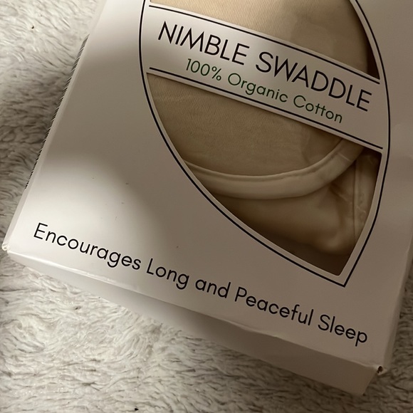 (2 for $10) Design dua nimble swaddle - Picture 5 of 9